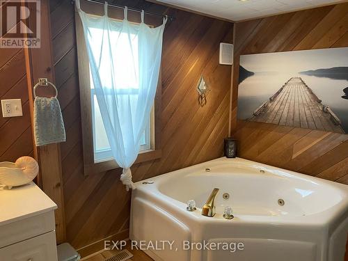 1 Bells Park Road, Wasaga Beach, ON - Indoor Photo Showing Bathroom