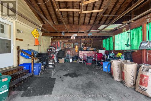138 Peel Street, Barrie, ON - Indoor Photo Showing Garage