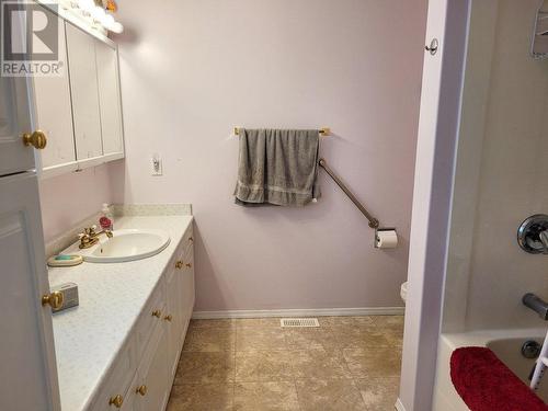 463 Morgan Ave, Merritt, BC - Indoor Photo Showing Bathroom