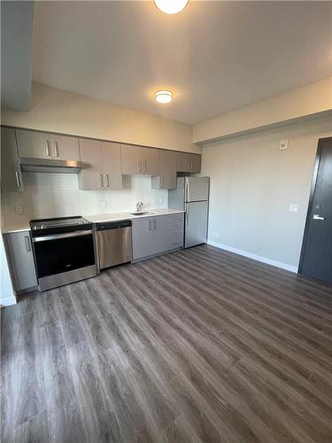 15 Queen Street S|Unit #302, Hamilton, ON - Indoor Photo Showing Kitchen With Stainless Steel Kitchen