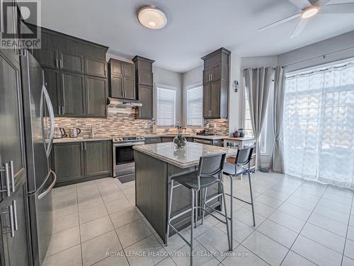 232 Niagara Trail, Halton Hills, ON - Indoor Photo Showing Kitchen With Stainless Steel Kitchen With Upgraded Kitchen