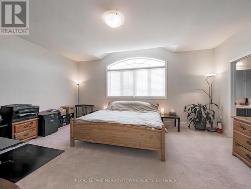 232 Niagara Trail, Halton Hills, ON - Indoor Photo Showing Bedroom