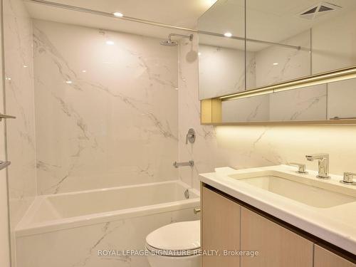2501-38 Widmer St, Toronto, ON - Indoor Photo Showing Bathroom
