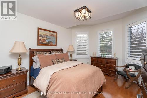 203 Burloak Drive, Oakville, ON - Indoor Photo Showing Bedroom