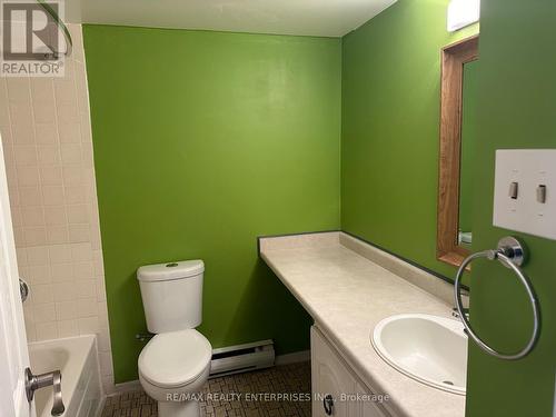 198 - 180 Mississauga Valley Boulevard, Mississauga, ON - Indoor Photo Showing Bathroom