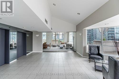 715 - 250 Manitoba Street, Toronto, ON - Indoor Photo Showing Other Room