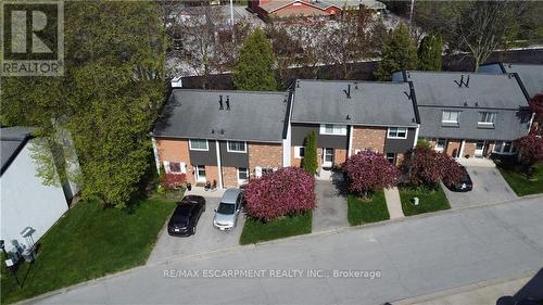 27 - 77 Linwell Road, St. Catharines, ON - Outdoor