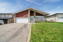 3537 Golden Orchard Drive  Mississauga, ON L4Y 3H7
