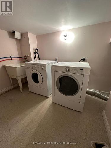 256 Stone Bsmt Road, Aurora, ON - Indoor Photo Showing Laundry Room