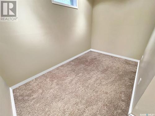 312 3Rd Avenue Se, Swift Current, SK - Indoor Photo Showing Other Room