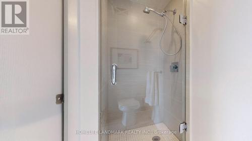 2607 - 9 Bogert Avenue, Toronto, ON - Indoor Photo Showing Bathroom