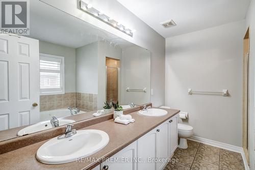 7 Alice Springs Crescent, Brampton, ON - Indoor Photo Showing Bathroom