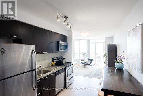 1515 - 38 Joe Shuster Way, Toronto, ON - Indoor Photo Showing Kitchen With Upgraded Kitchen