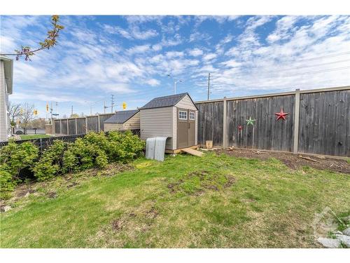 218 Espin Heights, Nepean, ON 