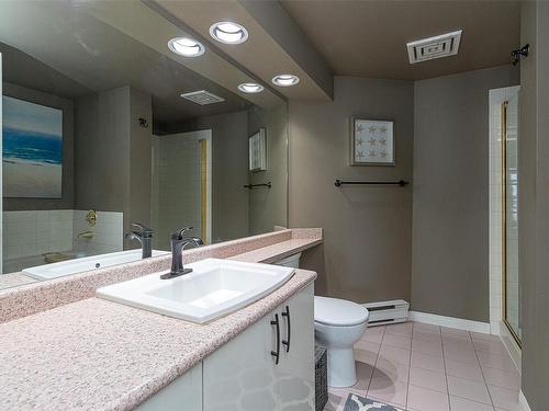 305-11 Cooperage Pl, Victoria, BC - Indoor Photo Showing Bathroom