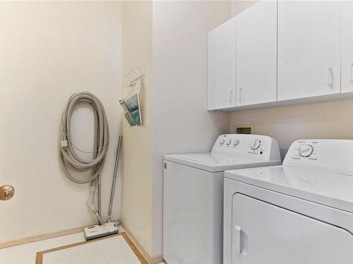 167 Ocean Walk Dr, Nanaimo, BC - Indoor Photo Showing Laundry Room