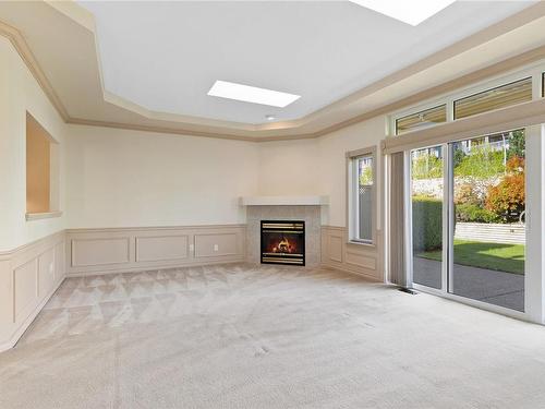 167 Ocean Walk Dr, Nanaimo, BC - Indoor With Fireplace
