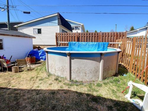 Cour - 16 Rue Des Pinsons, Rouyn-Noranda, QC - Outdoor With Above Ground Pool