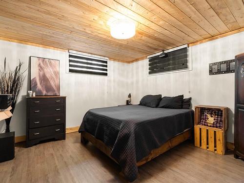 Chambre Ã Â coucher - 190 Rue Bellemare, Saint-Étienne-Des-Grès, QC - Indoor Photo Showing Bedroom