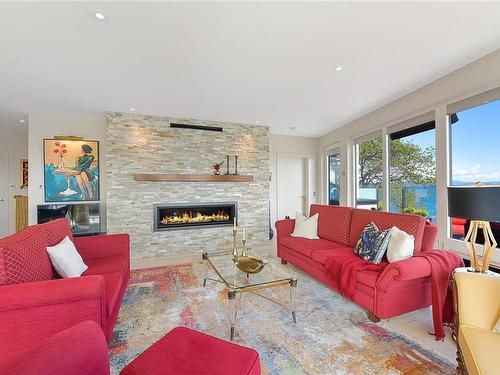 5-9667A First St, Sidney, BC - Indoor Photo Showing Living Room With Fireplace