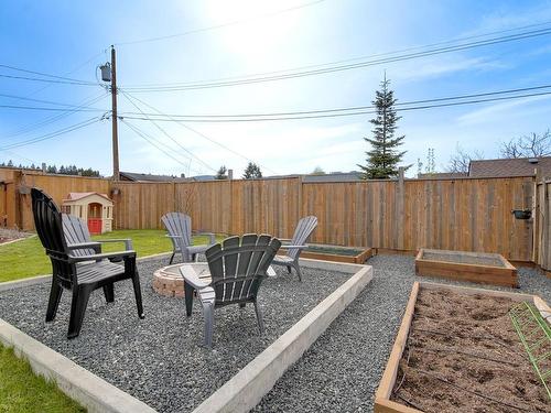 2490 10Th Ave, Port Alberni, BC - Outdoor With Deck Patio Veranda
