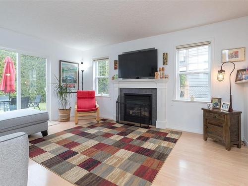 836 Gannet Crt, Langford, BC - Indoor Photo Showing Living Room With Fireplace