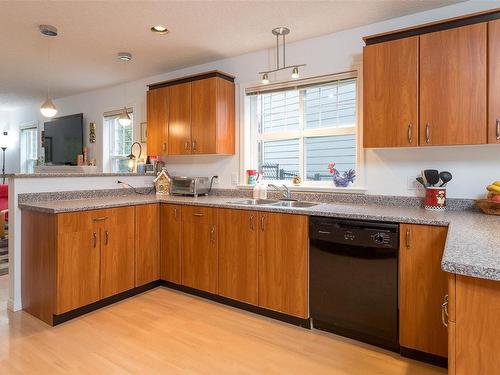 836 Gannet Crt, Langford, BC - Indoor Photo Showing Kitchen With Double Sink