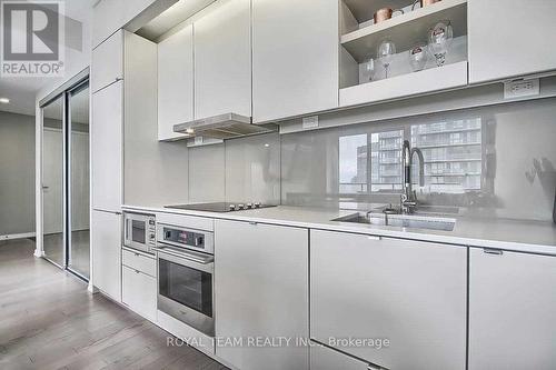 3608 - 101 Peter Street S, Toronto (Waterfront Communities), ON - Indoor Photo Showing Kitchen