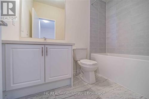 5 Aberfoyle Street, Vaughan, ON - Indoor Photo Showing Bathroom
