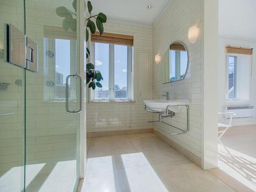 Ensuite bathroom - 260  - 260A Rue Du Square-St-Louis, Montréal (Le Plateau-Mont-Royal), QC - Indoor Photo Showing Bathroom