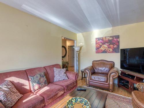 Logement - 5 7E Rue, Montréal (Pierrefonds-Roxboro), QC - Indoor Photo Showing Kitchen