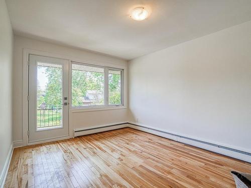 Master bedroom - 5 7E Rue, Montréal (Pierrefonds-Roxboro), QC - Indoor Photo Showing Other Room