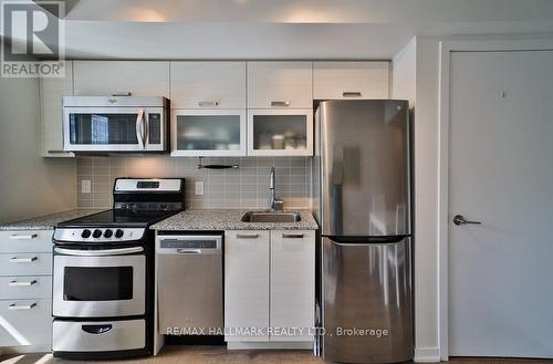 711 - 68 Abell Street, Toronto, ON - Indoor Photo Showing Kitchen With Upgraded Kitchen