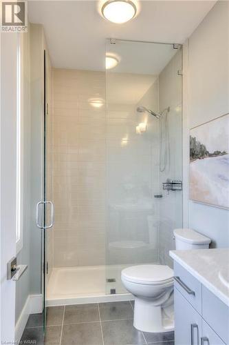 54 Bridge Street W Unit# 27, Kitchener, ON - Indoor Photo Showing Bathroom