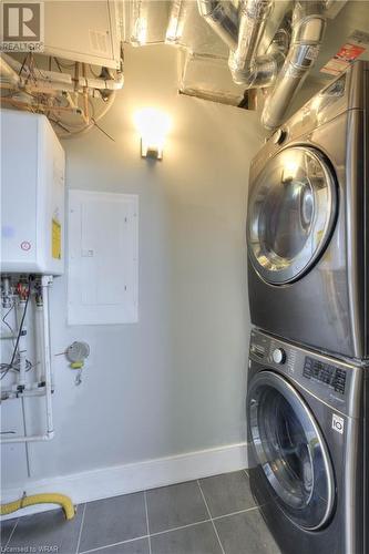 54 Bridge Street W Unit# 27, Kitchener, ON - Indoor Photo Showing Laundry Room