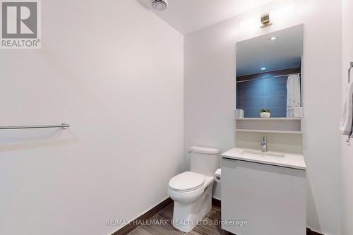 #3001 - 5 Buttermill Avenue, Vaughan, ON - Indoor Photo Showing Bathroom