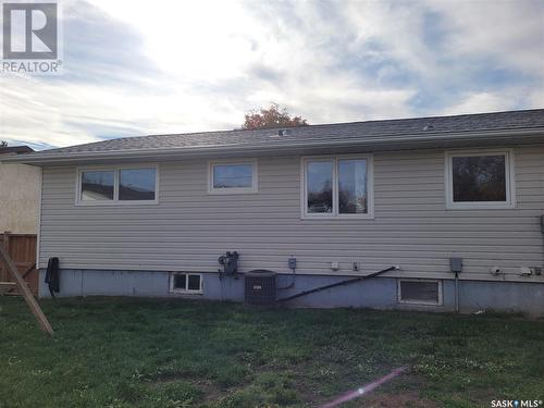 709 4Th Avenue, Raymore, SK - Outdoor With Exterior