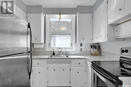 2474 Elliott Street, Regina, SK - Indoor Photo Showing Kitchen