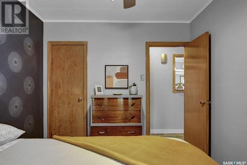 2474 Elliott Street, Regina, SK - Indoor Photo Showing Bedroom