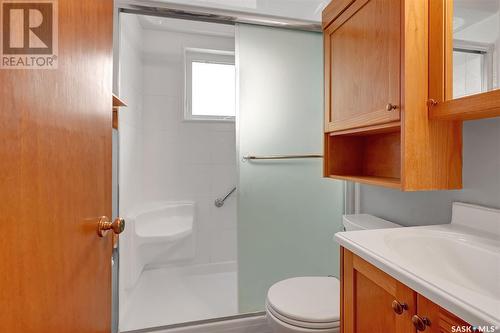 63 Ellison Crescent, Regina, SK - Indoor Photo Showing Bathroom