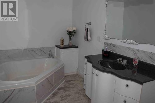 37 Brown'S Hill, Bonavista, NL - Indoor Photo Showing Bathroom