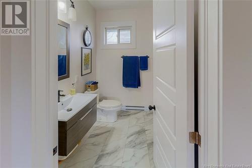 981 Smythe Street, Fredericton, NB - Indoor Photo Showing Bathroom