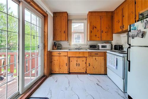 88 Garside Avenue N, Hamilton, ON - Indoor Photo Showing Kitchen With Double Sink