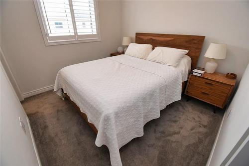 36 Radison Lane, Hamilton, ON - Indoor Photo Showing Bedroom