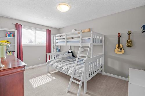 2350 Malcolm Crescent, Burlington, ON - Indoor Photo Showing Bedroom