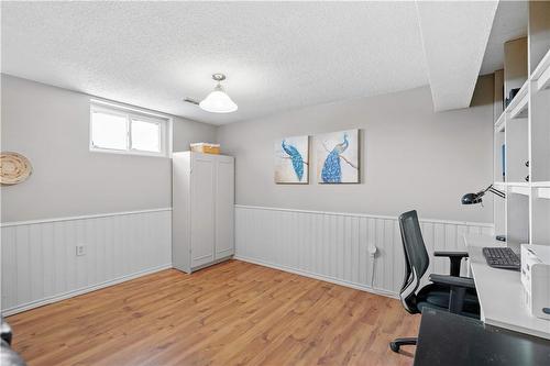 2350 Malcolm Crescent, Burlington, ON - Indoor Photo Showing Other Room