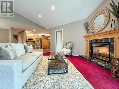 1075 Rendezvous, Tecumseh, ON - Indoor Photo Showing Living Room With Fireplace
