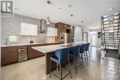 129 Wesley Avenue, Ottawa, ON - Indoor Photo Showing Kitchen With Upgraded Kitchen