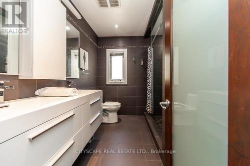 165 Harewood Avenue, Toronto (Cliffcrest), ON - Indoor Photo Showing Bathroom