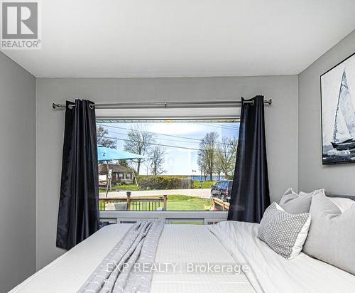 149 Woodfield Drive, Georgina, ON - Indoor Photo Showing Bedroom